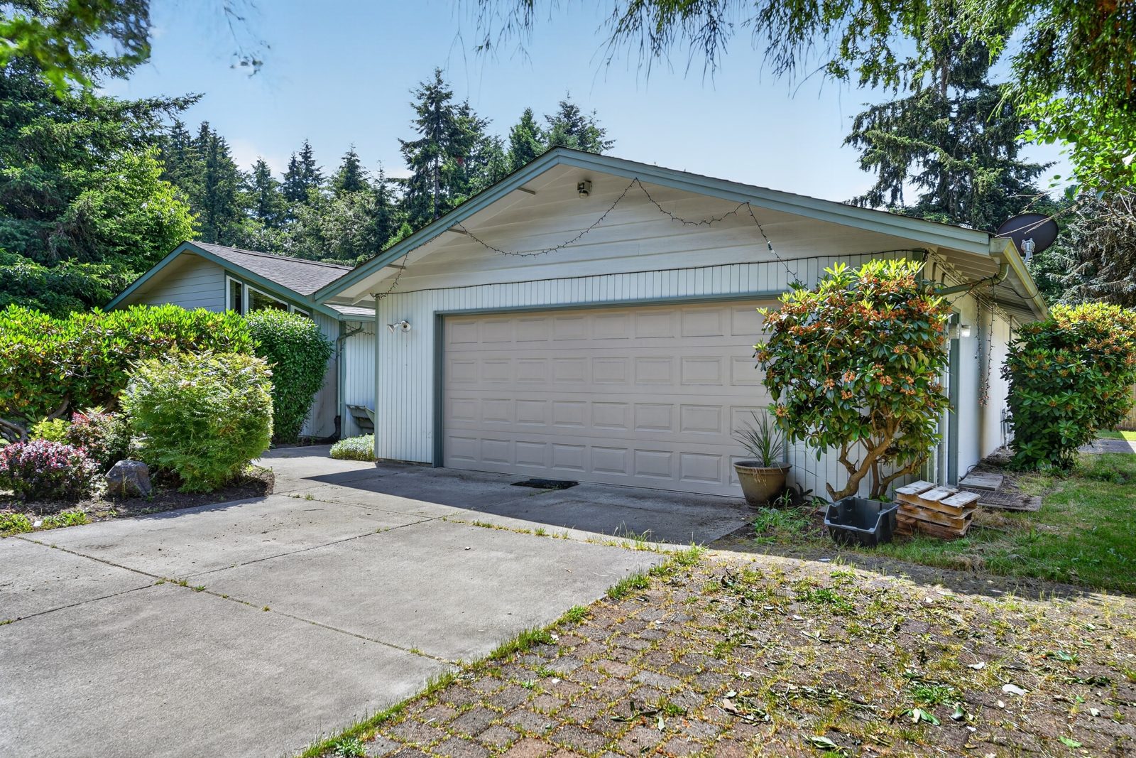 4722 Edgeworth Dr SE, Olympia, WA 98501